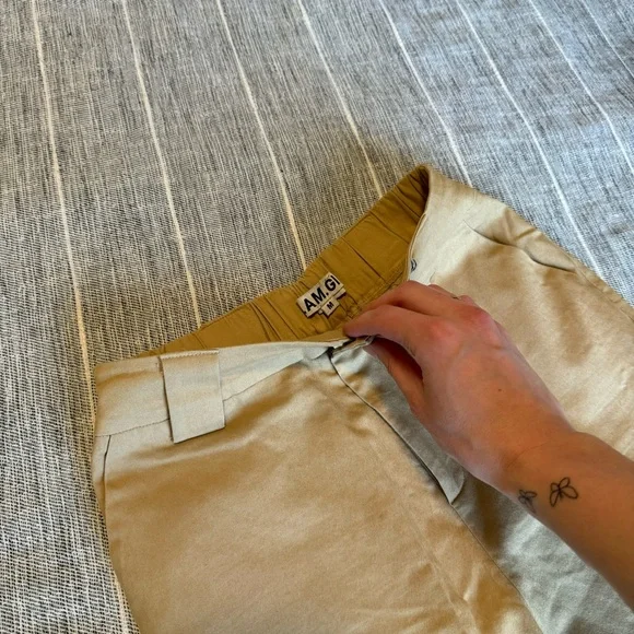 I am Gia pants - Picture 5 of 7